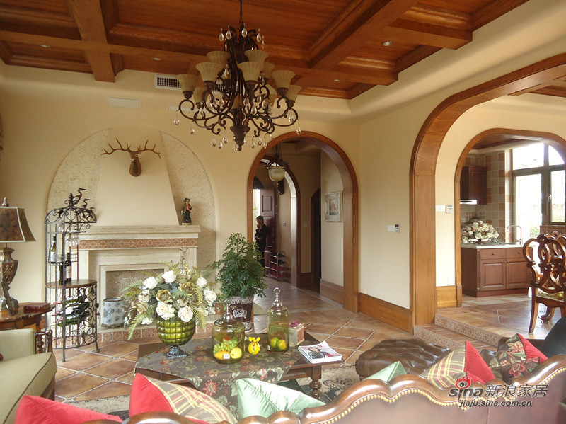 地中海 别墅 客厅图片来自用户2756243717在温馨味十足的地中海风情别墅19的分享