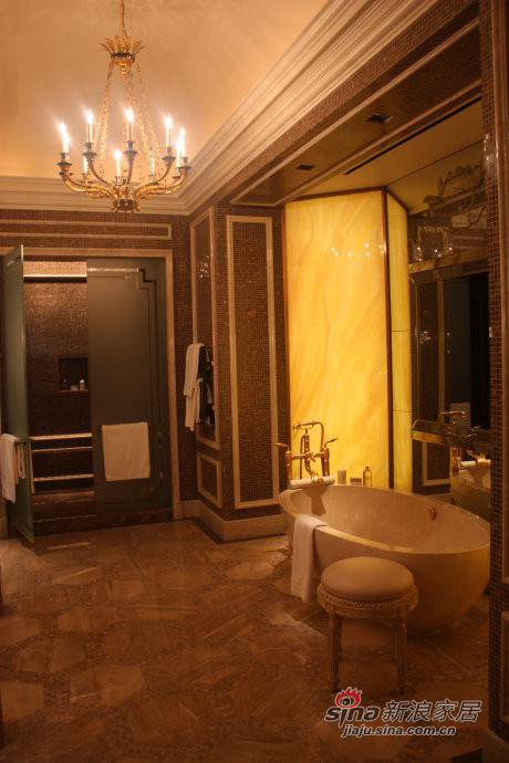 欧式 别墅 客厅图片来自用户2745758987在4万欧元一晚的豪华旅馆客房68的分享