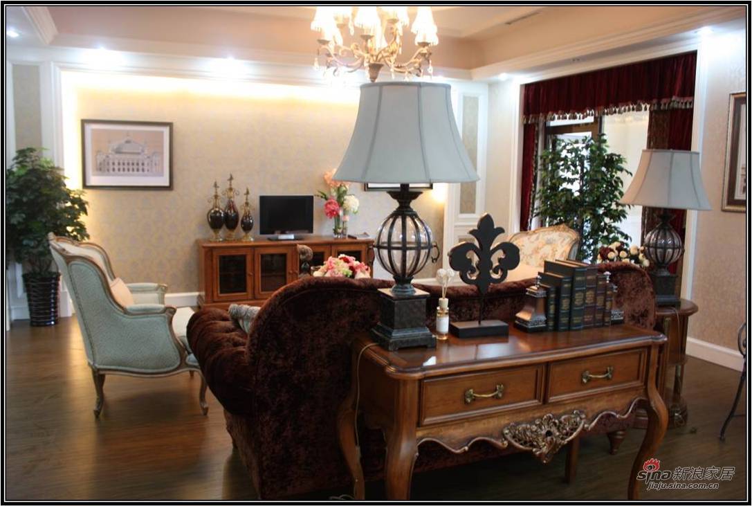 欧式 二居 客厅图片来自用户2772873991在150平华丽精致维也纳风格11的分享
