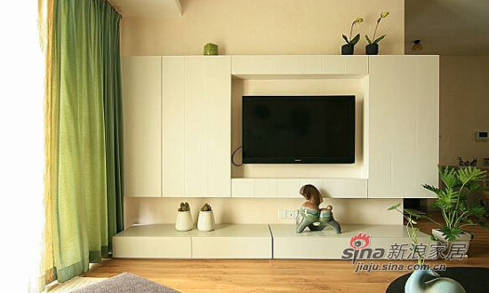 现代 三居 客厅图片来自佰辰生活装饰在107平米简约自然风格家38的分享