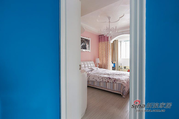 现代 二居 卧室图片来自佰辰生活装饰在12万打造58平撞色时尚二人世界42的分享