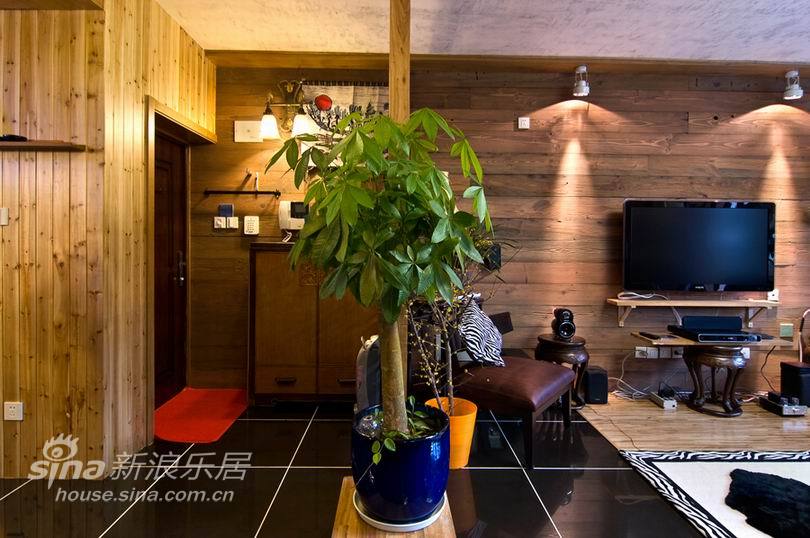 中式 三居 客厅图片来自用户2748509701在美兰湖 颐景园48的分享