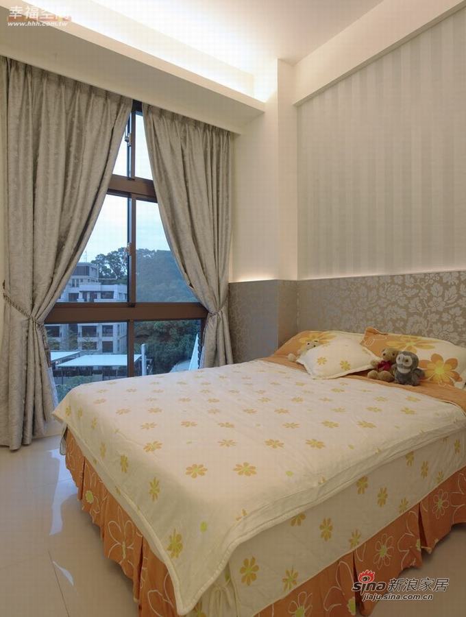 现代 一居 卧室图片来自幸福空间在单身贵族的66平现代居室11的分享