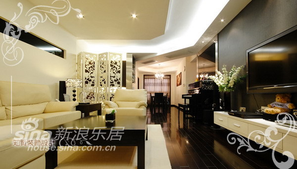 简约 一居 客厅图片来自用户2739153147在光影黑白-复城国际54的分享