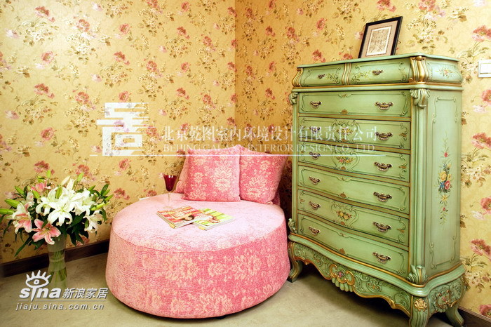简约 一居 客厅图片来自用户2738093703在蒙古设计师演绎中原权贵75的分享