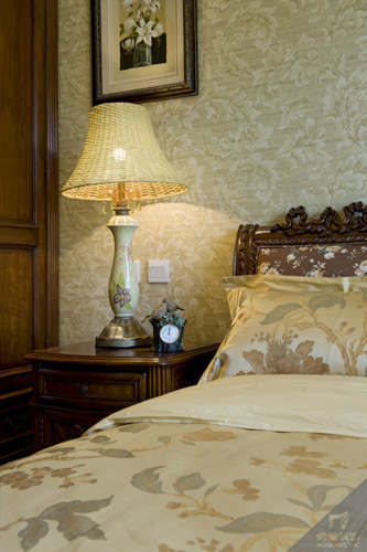美式 别墅 卧室图片来自用户1907685403在【高清】420平美式乡村风格33的分享