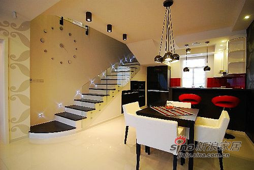 简约 三居 楼梯图片来自用户2558728947在高贵优雅，现代时尚之家73的分享