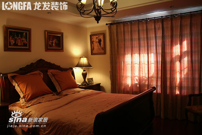 欧式 三居 卧室图片来自用户2746948411在欧洲古典主义风格--依云小镇19的分享