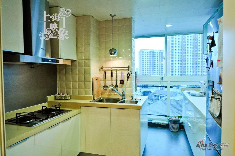 简约 二居 厨房图片来自上海映象设计-无锡站在【高清】半包10万打造100平温馨小调38的分享