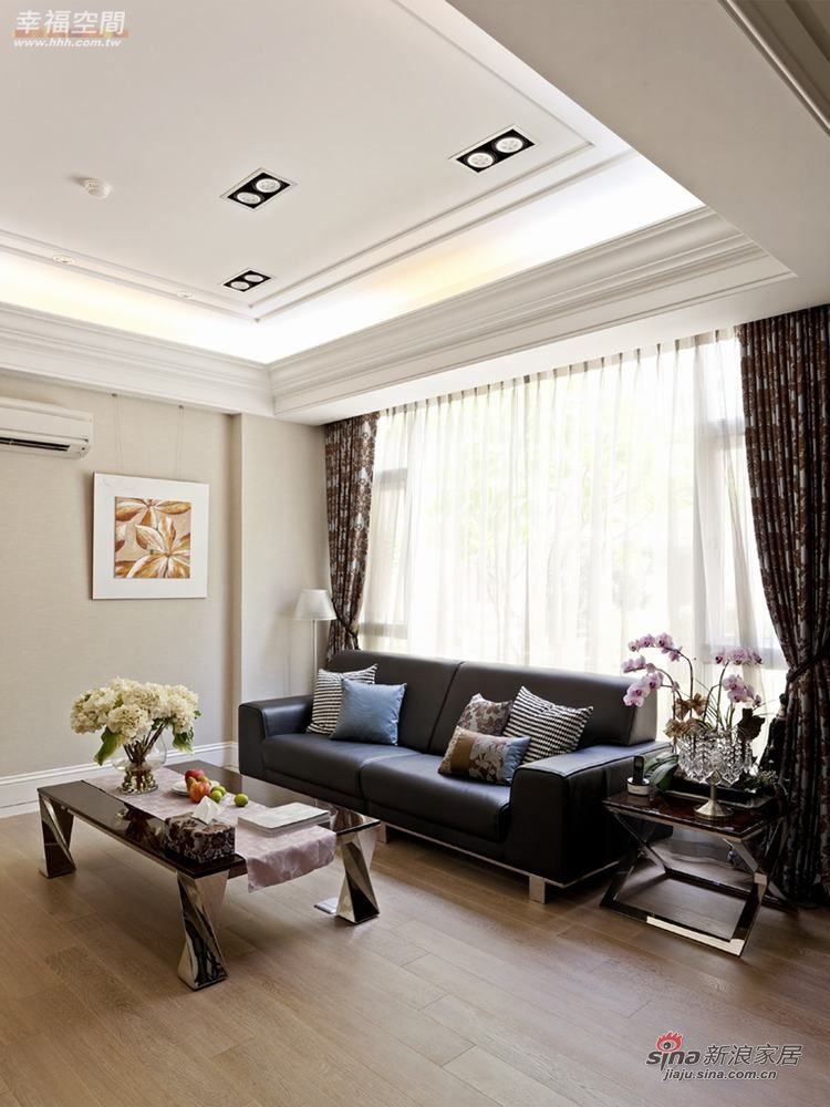 中式 四居 客厅图片来自幸福空间在美式古典三代同堂幸福美居97的分享