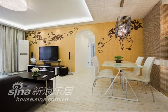 简约 三居 客厅图片来自用户2556216825在香港丽苑77的分享