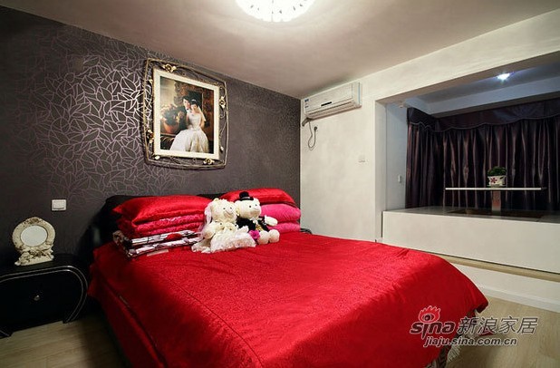 简约 一居 卧室图片来自用户2738093703在小两口打造50平方混搭温馨loft56的分享