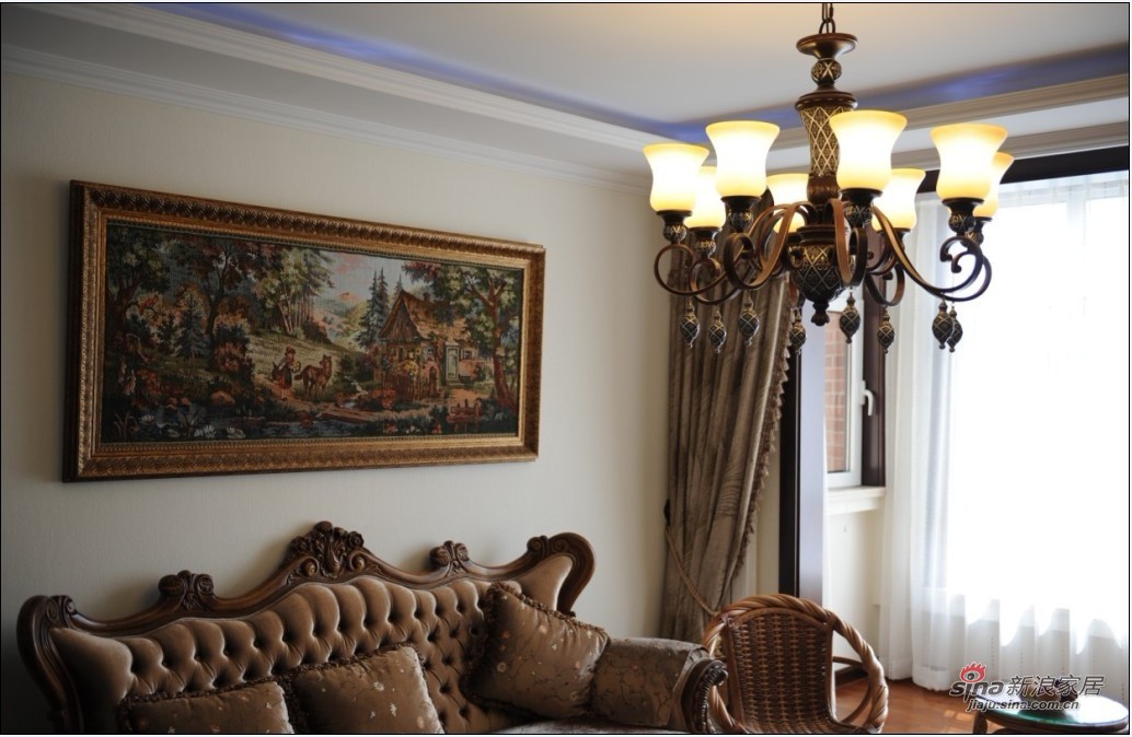 新古典 二居 客厅图片来自用户1907701233在100平米2居室古典风格实景家居52的分享