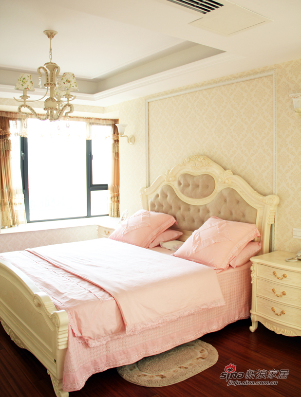 欧式 三居 卧室图片来自用户2746948411在12万打造北京白领140平欧式极简85的分享