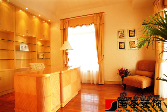 简约 一居 客厅图片来自用户2737759857在锦绣香江34的分享