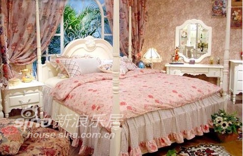 欧式 三居 客厅图片来自用户2557013183在美颂-张江（大华铂金华府3房）48的分享