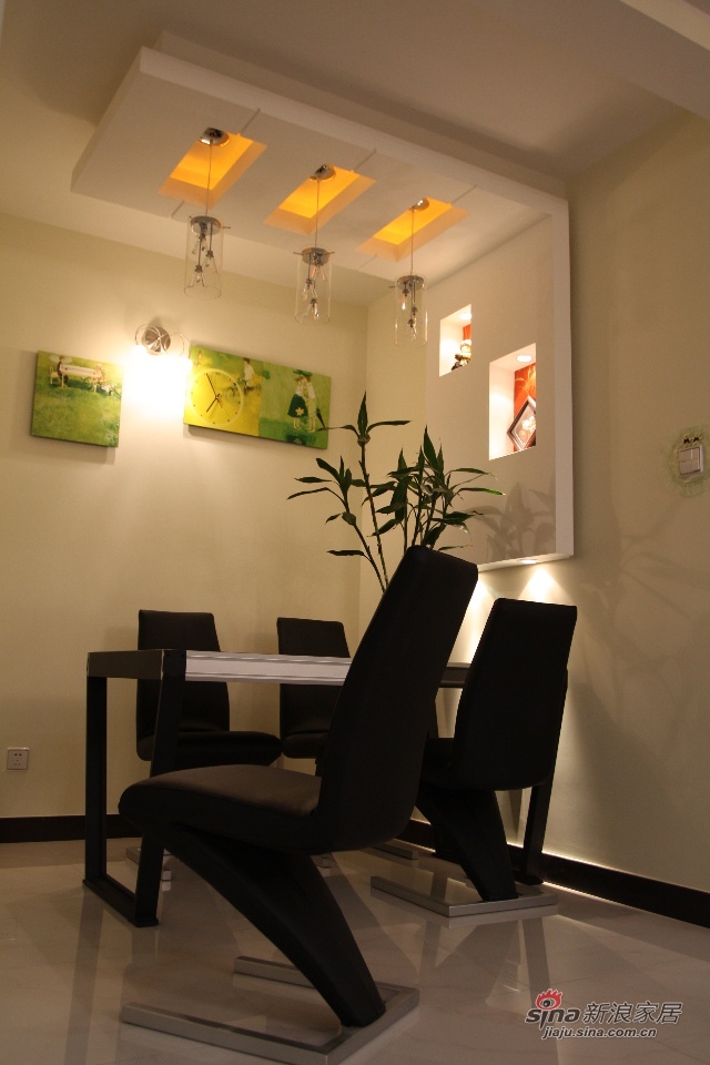 简约 二居 餐厅图片来自用户2737759857在客厅局部改造88的分享