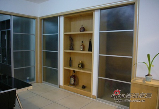 简约 三居 餐厅图片来自用户2739081033在MM追捧的90平品味男人家95的分享