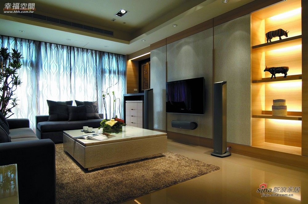 现代 公寓 客厅图片来自幸福空间在138平三代同堂的现代简约60的分享