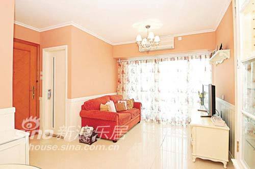 简约 二居 客厅图片来自用户2557010253在粉橙色温馨 营造梦幻温暖家居世界37的分享