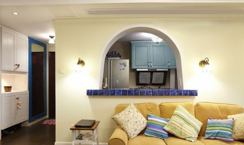 地中海 二居 客厅图片来自用户2757320995在6万装扮石景山地中海风格两居室67的分享