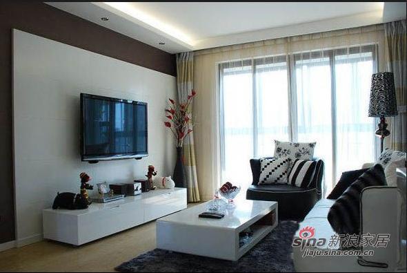 简约 一居 客厅图片来自用户2737950087在老房改造 白领夫妻巧装修72的分享