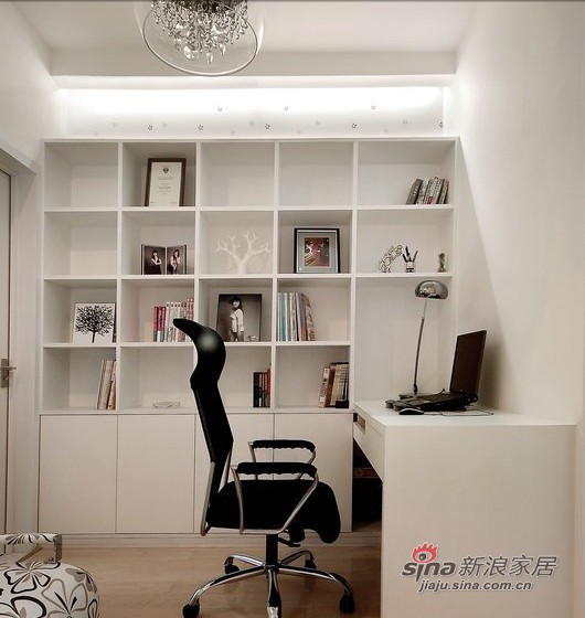 简约 二居 书房图片来自用户2558728947在9万全包120㎡现代简约实景89的分享