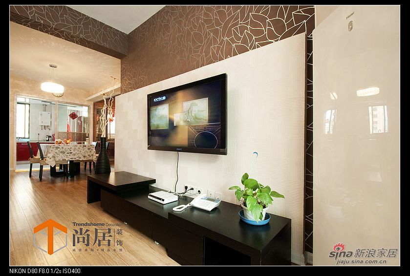 简约 三居 客厅图片来自用户2737786973在旭日上城三室两厅84的分享