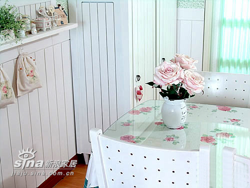简约 二居 餐厅图片来自用户2739378857在清雅洁白韩式美美样板间90的分享