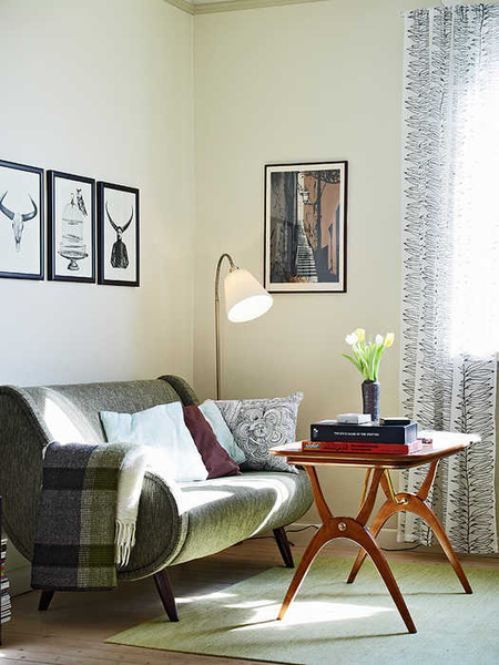 简约 一居 客厅图片来自用户2557979841在5万精致装40平森女风单身公寓10的分享