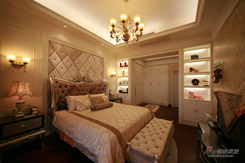 欧式 三居 卧室图片来自装修微日记在【高清】150平大气欧式时尚淡雅之家82的分享