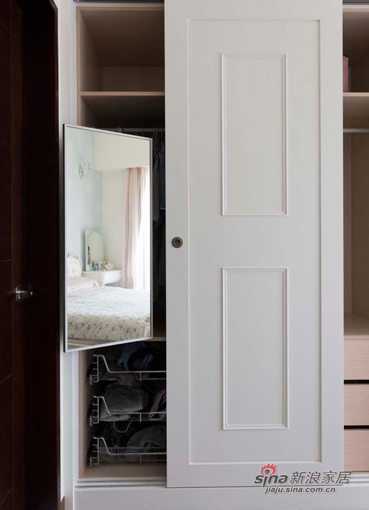 美式 三居 卧室图片来自佰辰生活装饰在9万装107平清凉美式三居室19的分享