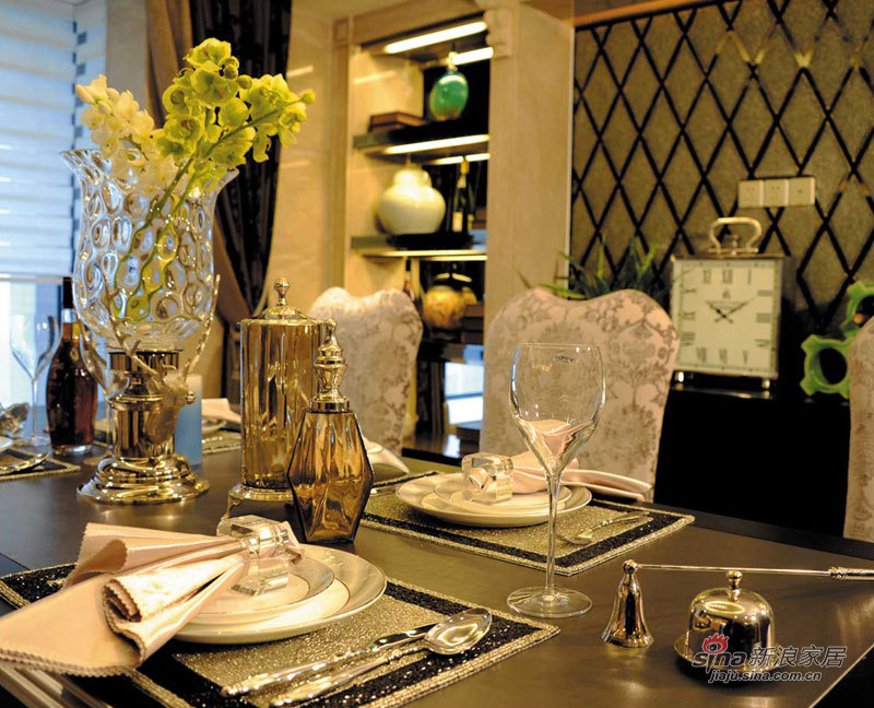 欧式 别墅 餐厅图片来自用户2746869241在新古典奢华风格——锦园样板房二84的分享