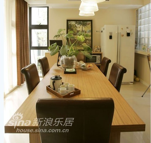简约 别墅 餐厅图片来自用户2745807237在200平别墅装修48的分享