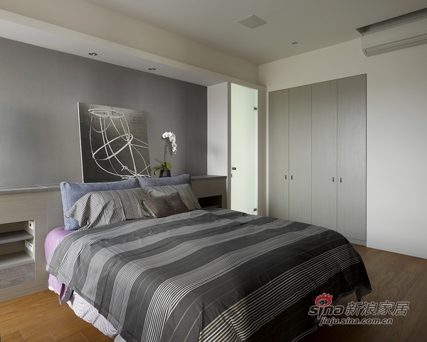 其他 三居 客厅图片来自用户2558757937在现代风尚美宅实景图展示99的分享