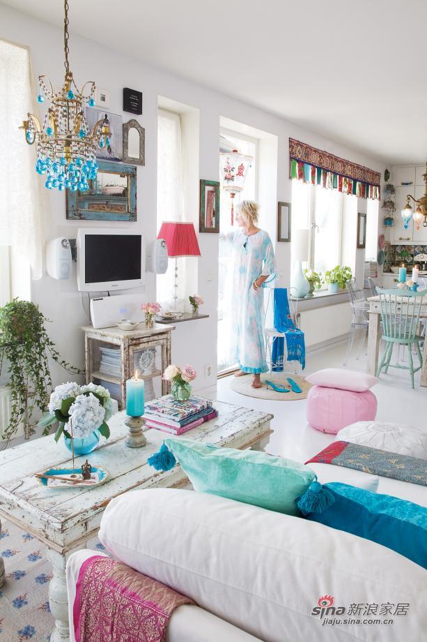 简约 二居 客厅图片来自用户2738093703在Elina的家——宝蓝色的清新74的分享
