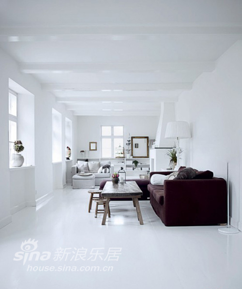 简约 二居 客厅图片来自用户2739153147在美颂巴黎-纯情白色 打造梦幻中的水晶宫54的分享