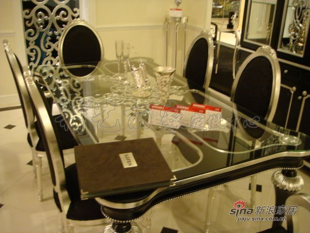 欧式 复式 餐厅图片来自用户2757317061在北京精艺丽家欧式家具家居装修69的分享
