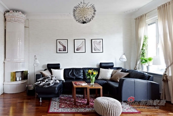 北欧 二居 客厅图片来自用户1903515612在71平米 黑白花色欧式公寓76的分享