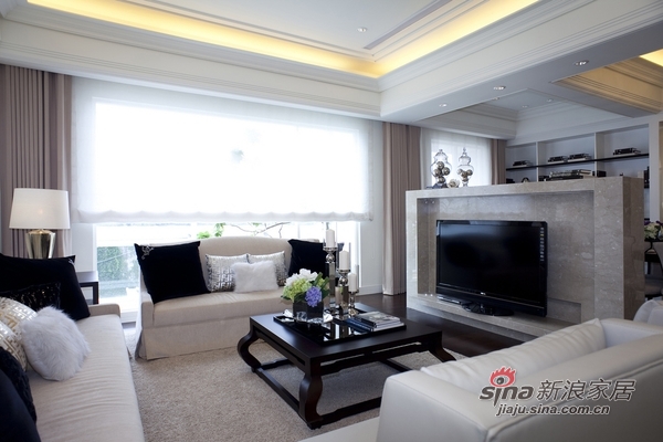 欧式 三居 客厅图片来自用户2772856065在珠江帝景58的分享