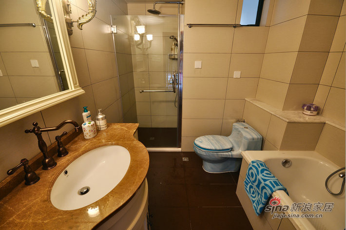 欧式 公寓 卫生间图片来自用户2557013183在低价18万打造180浪漫欧式公寓63的分享