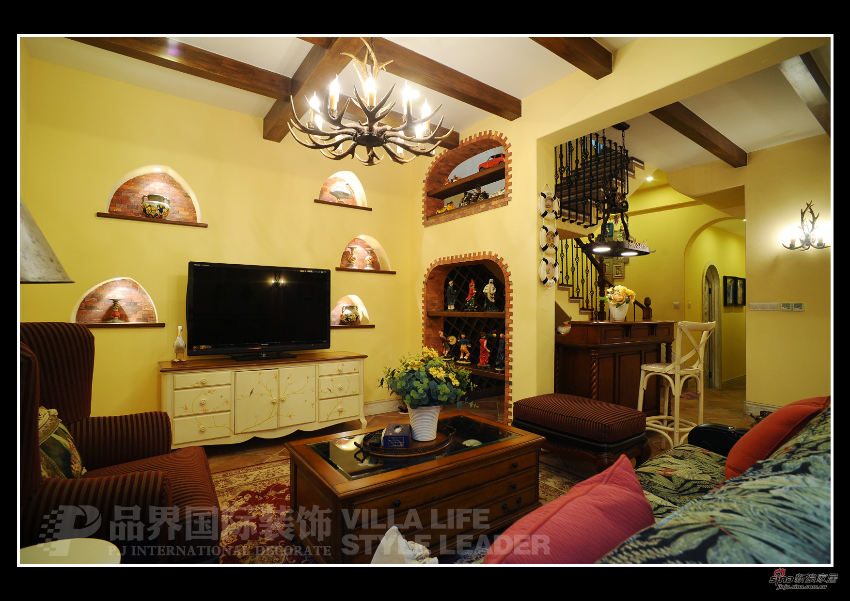 地中海 复式 客厅图片来自用户2756243717在【高清】250平地中海风格43的分享