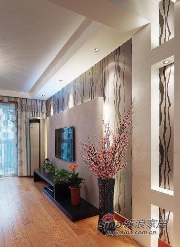 现代 三居 客厅图片来自佰辰生活装饰在13万装121㎡优雅小资生活居55的分享