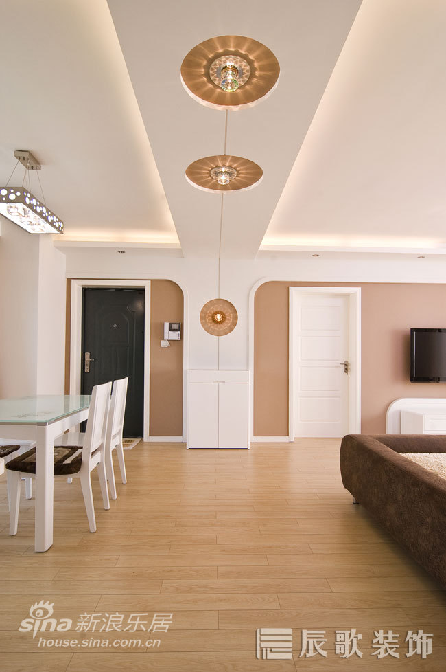 简约 二居 客厅图片来自用户2739378857在圣鑫苑 简约、低调、实用的设计10的分享