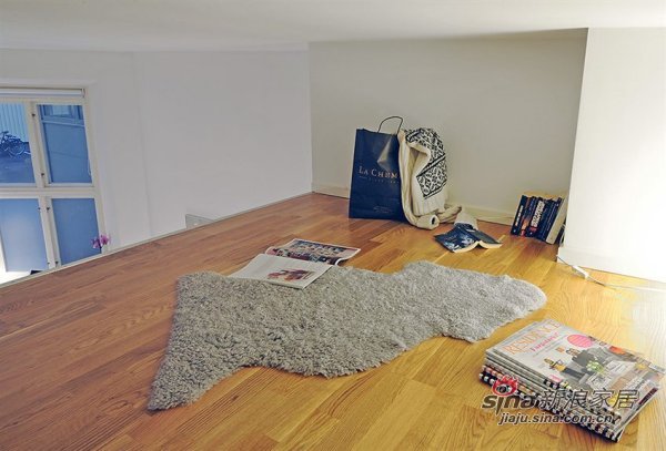 欧式 二居 客厅图片来自用户2746889121在瑞典现代小户型公寓室内设计28的分享
