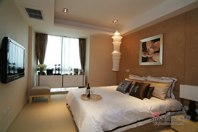 简约 loft 卧室图片来自用户2739081033在116平咖啡色时尚优雅空间63的分享