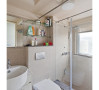 卫浴和室旁的浴室採以乾溼分离设计