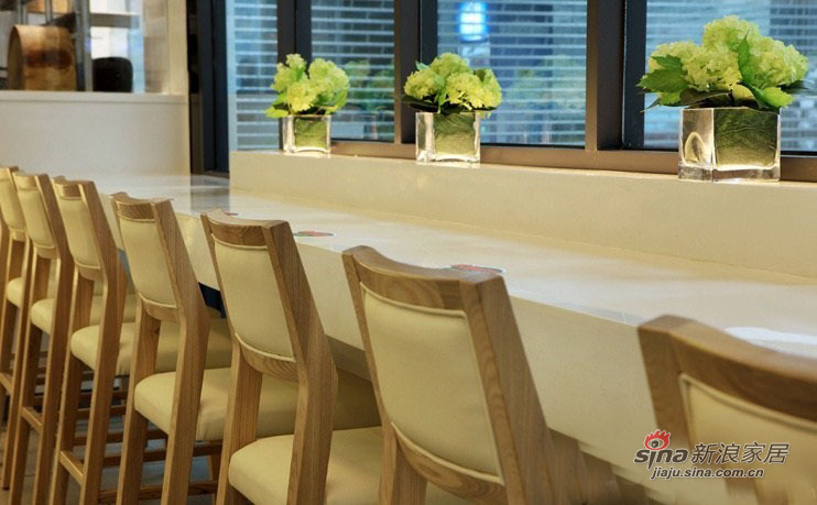 简约 一居 客厅图片来自用户2737735823在深圳皇后码头餐厅13的分享