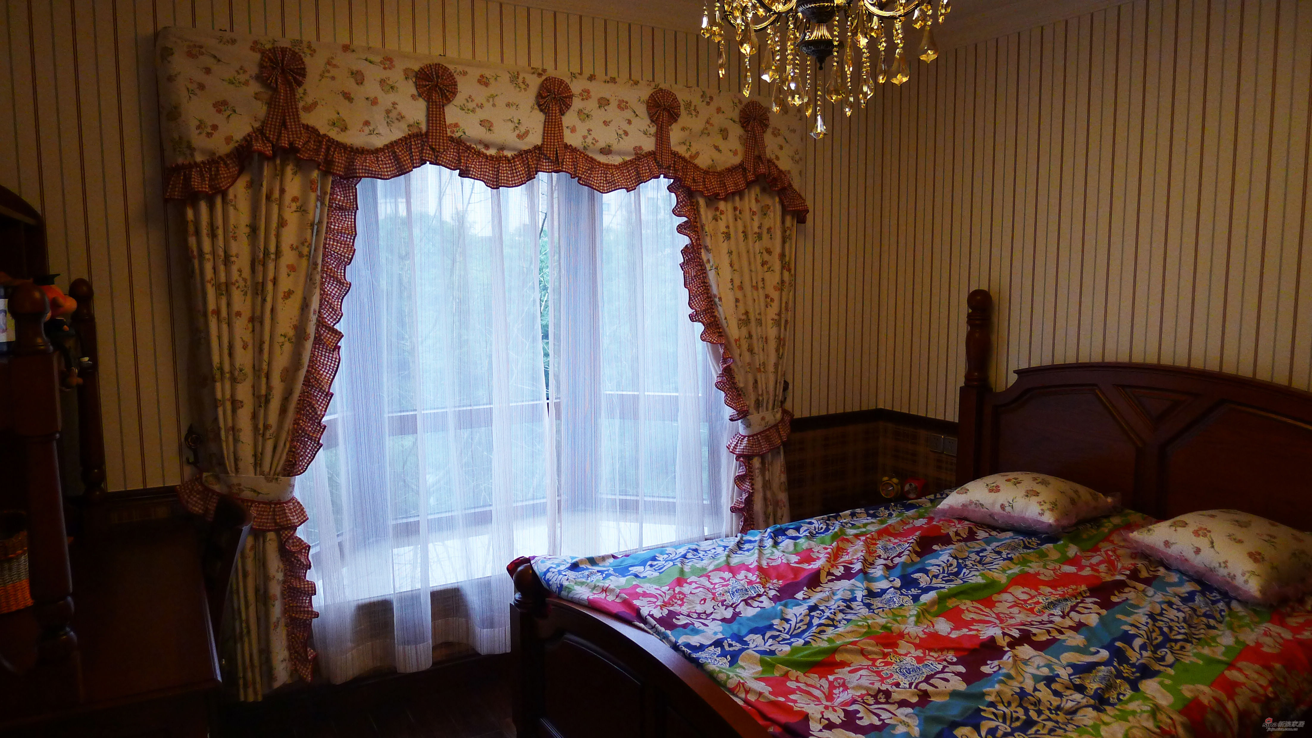 美式 别墅 卧室图片来自用户1907685403在美式风格随意不羁的生活方式89的分享