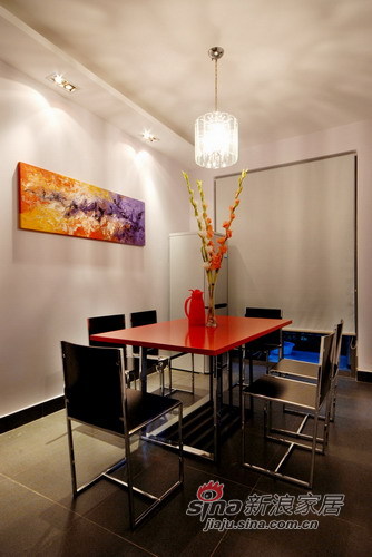 欧式 四居 客厅图片来自用户2757317061在红白黑经典色现代简约风15的分享